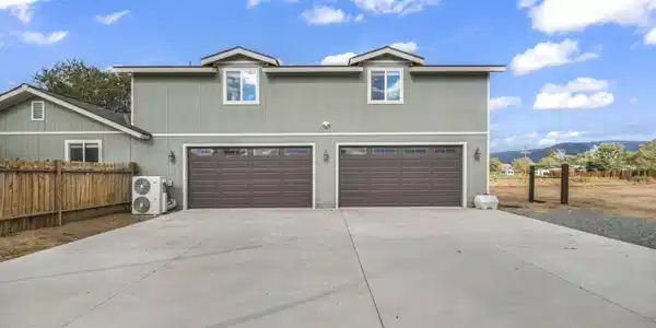 Image 2: 9-web-or-mls-1346-stephanie-way - Copy