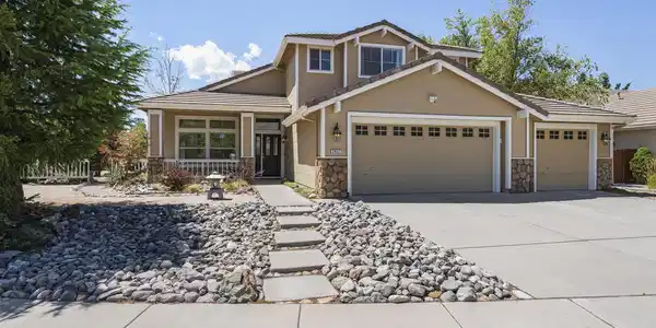 2627 Antonio Lane