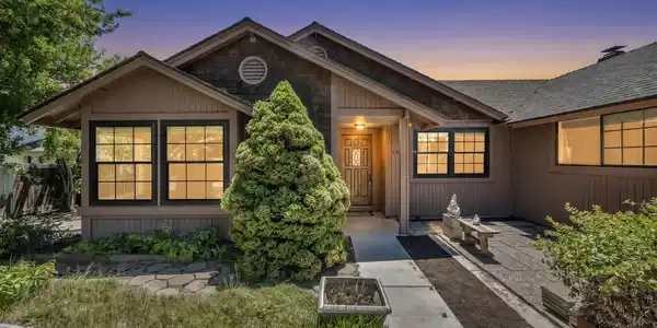1097 Stagecoach Lane