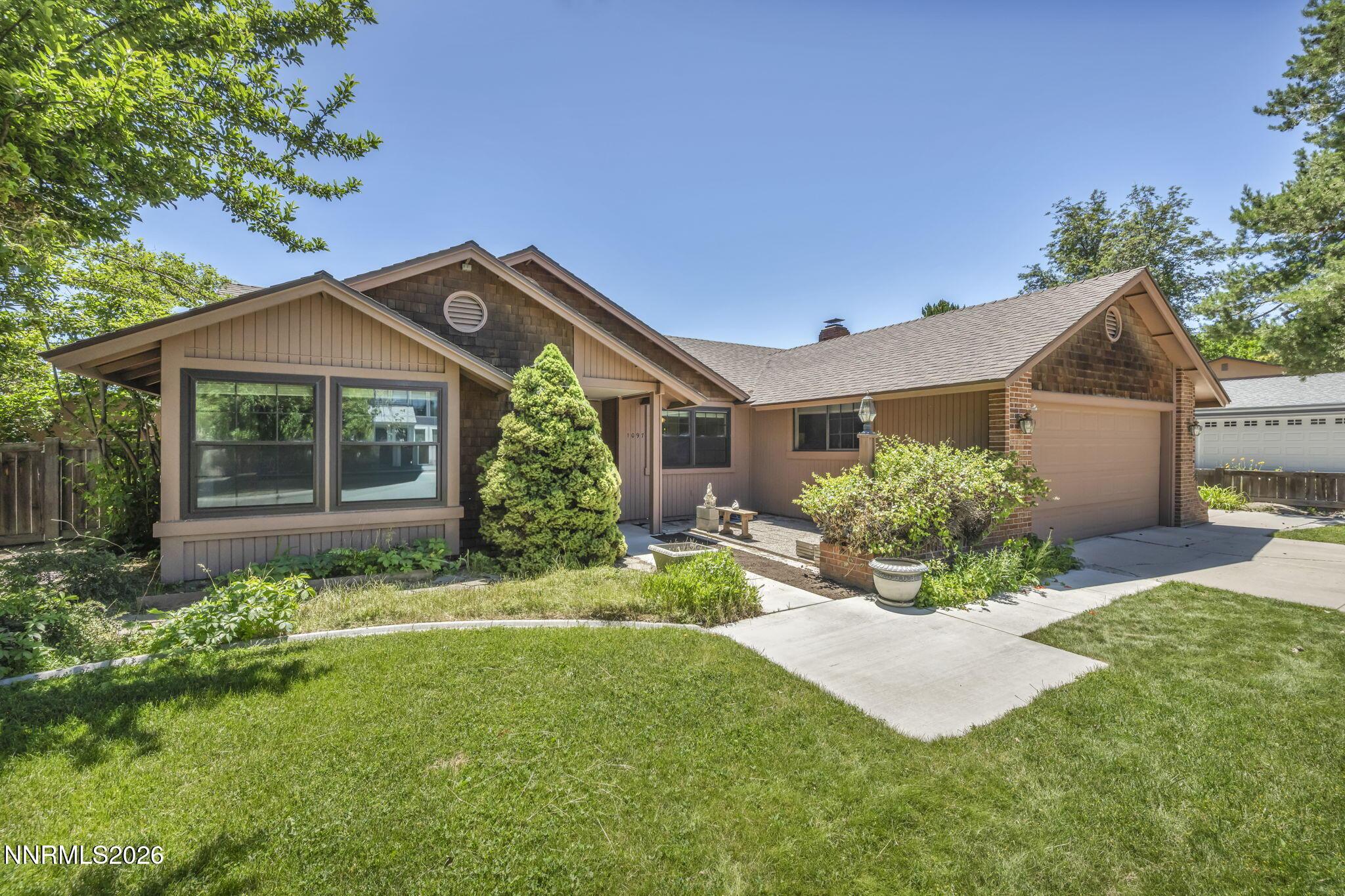 Image 3: 7-web-or-mls-1097-stagecoach-lane