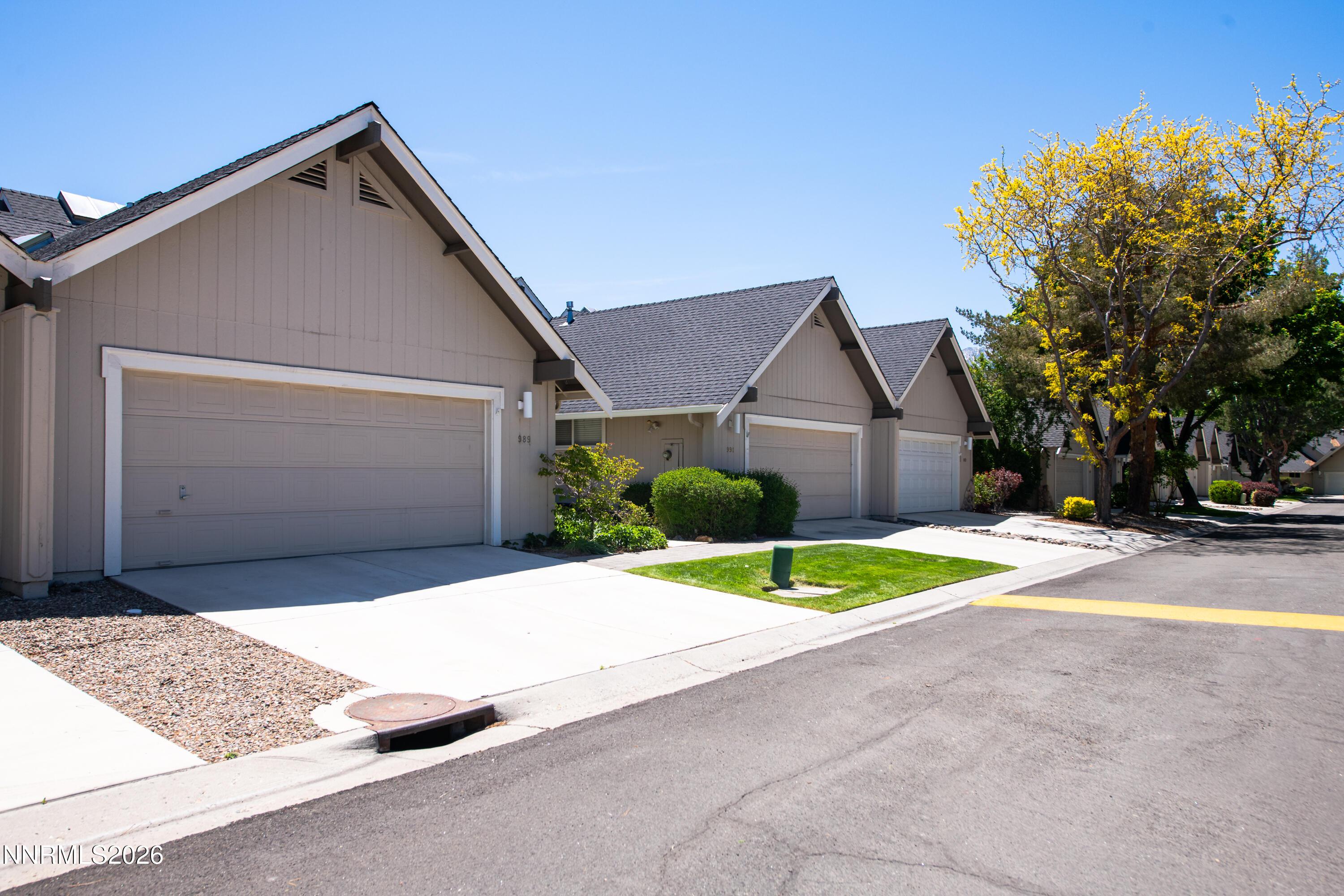 Image 3: 989 Aspen Grove Cir-3