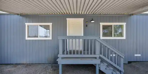 Image 4: 4-web-or-mls-3715-deodar-st