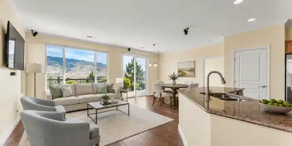 Image 3: 08_9130_Mount_Pleasant_Great_Room_Virtua