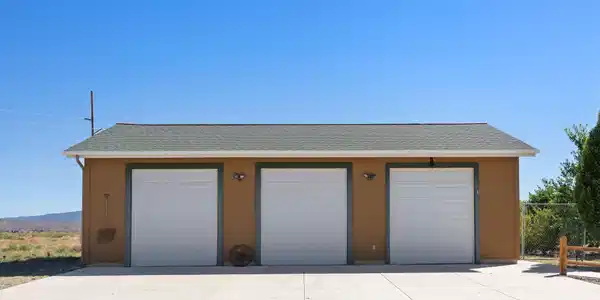 Image 2: 37-web-or-mls-1775 Buckhorn-38