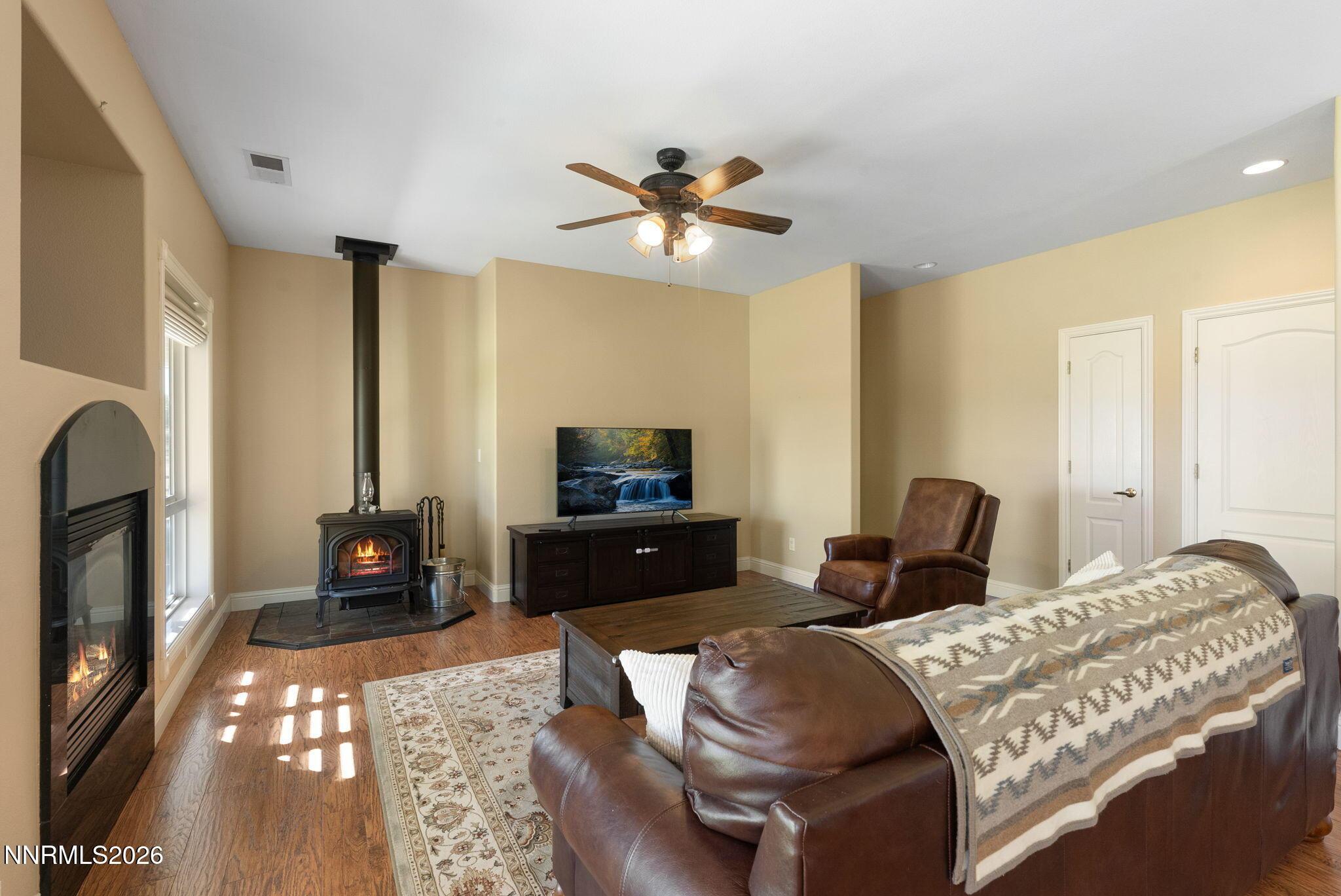 Image 4: 9-web-or-mls-1775 Buckhorn-10