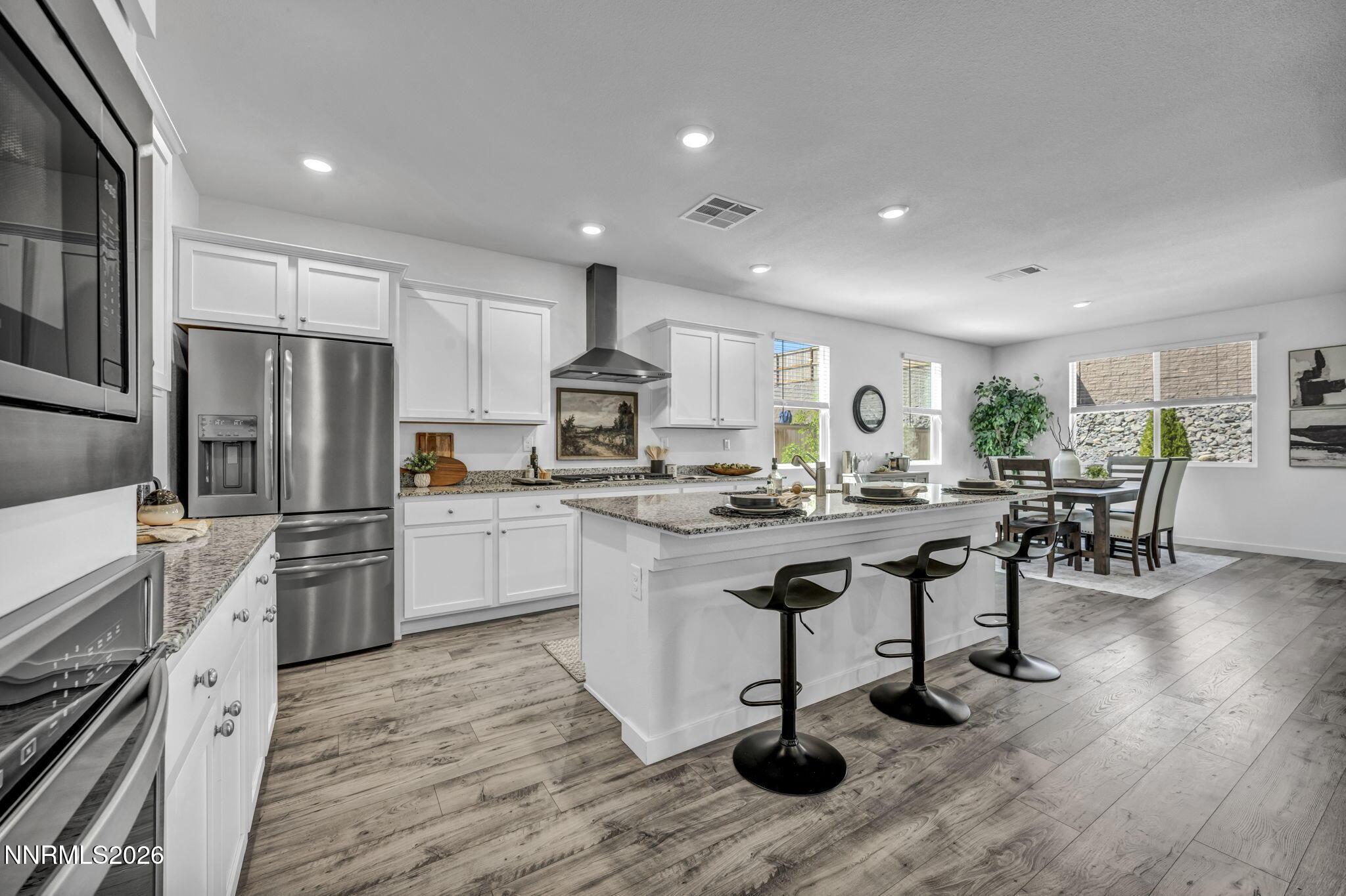 Image 4: 63-web-or-mls-8405-fenhollow-dr