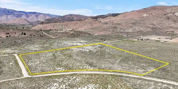 Image 2: 02-155 Lone Star Reno NV 89508 (2 of 32)