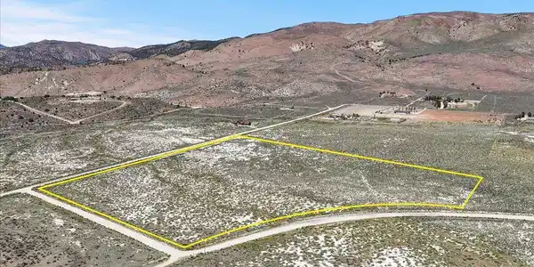 Image 3: 04-155 Lone Star Reno NV 89508 (4 of 32)