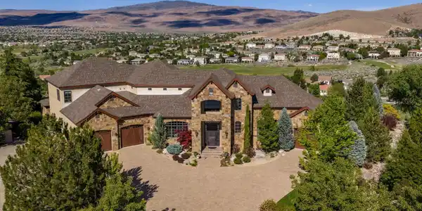 Image 2: 1-web-or-mls-2565 Old Waverly Drone-2