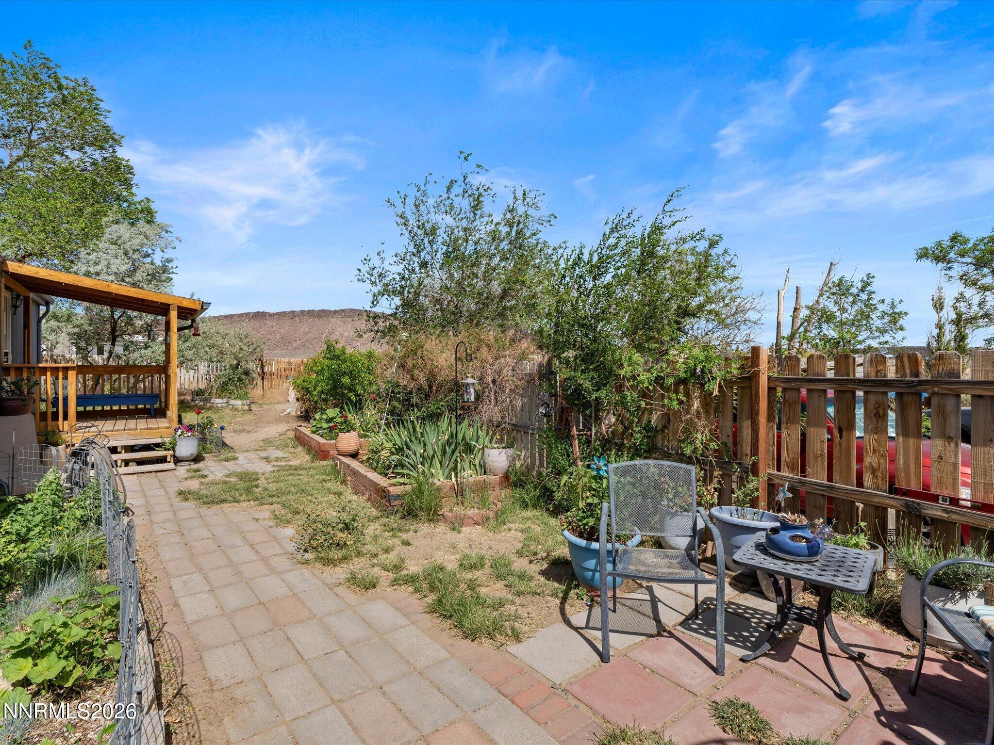 Image 4: 04-8749 Elm St-235-47-268-113