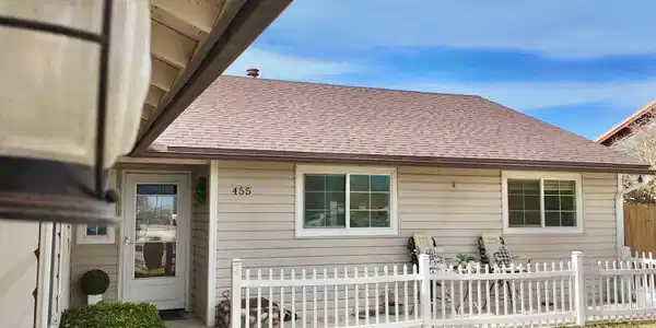 Image 4: Front Entry