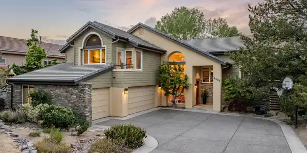2385 Manzanita Lane