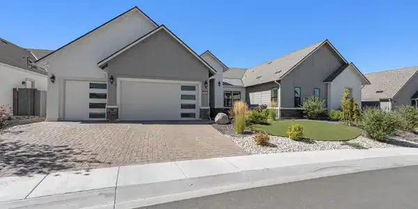 Image 3: 3-web-or-mls-DSC03237