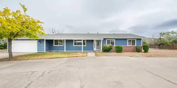 905 Sherman Way