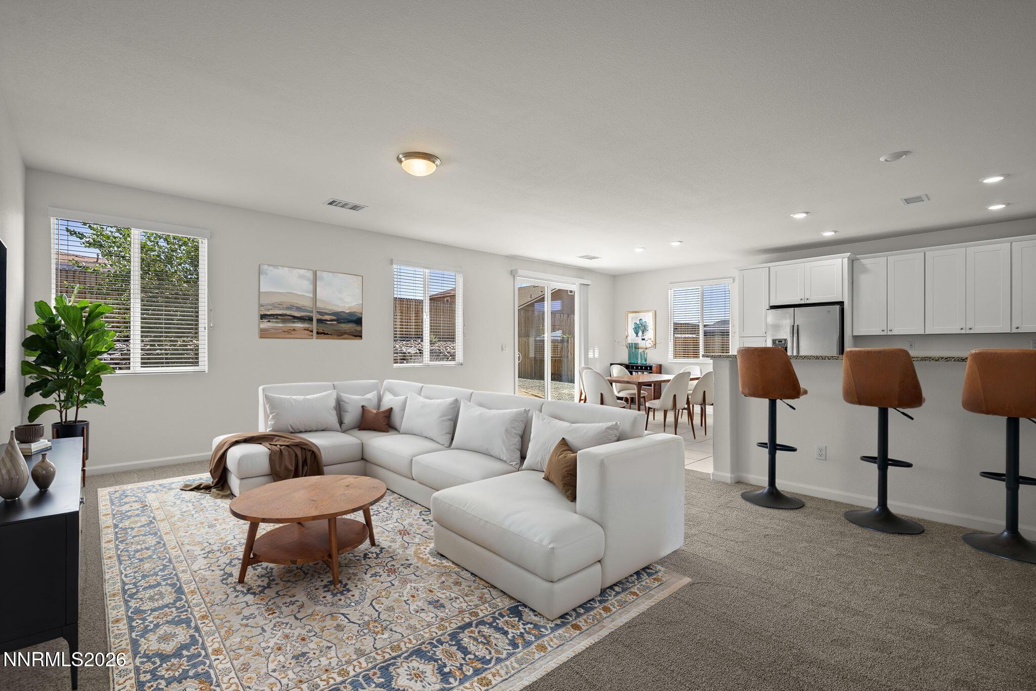 Image 2: 4-web-or-mls-145_San_Joaquin_Dr_Living_K