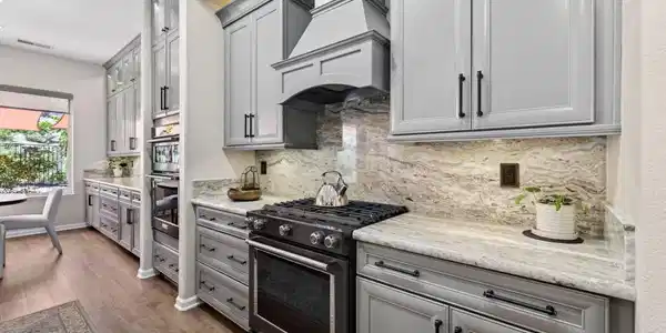 Image 2: 22-web-or-mls-6889 Marble Canyon-22