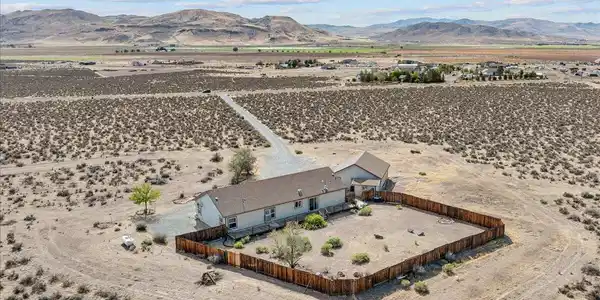 Image 3: 58-5850 Whiskey Springs Road Reno NV 895