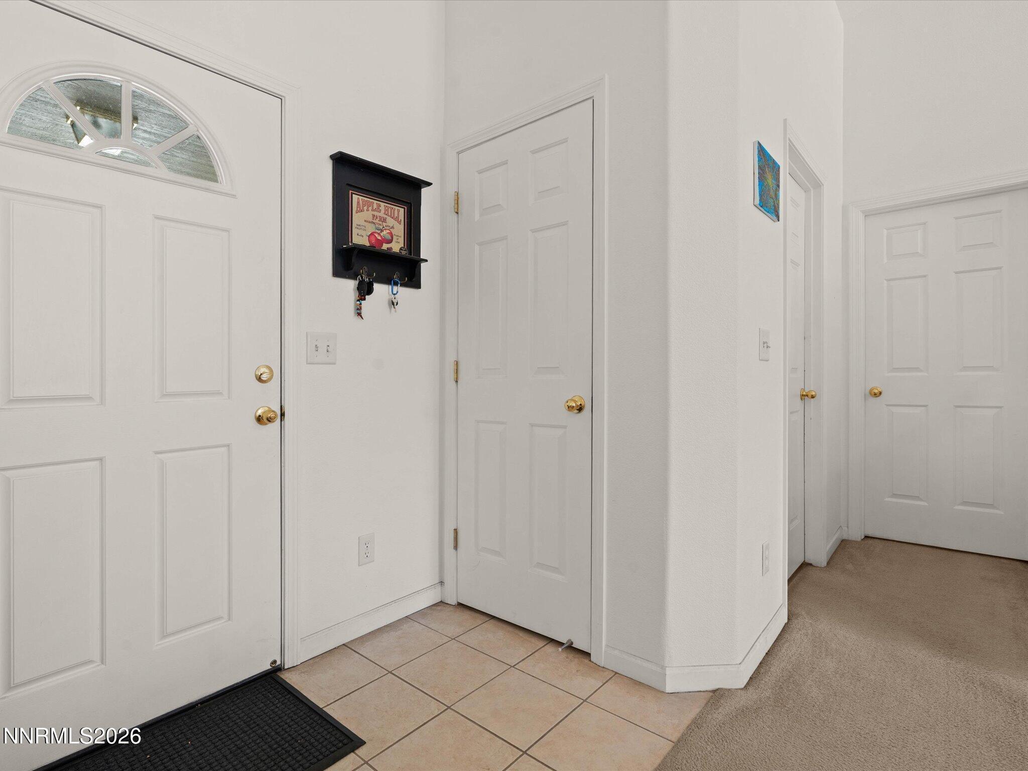 Image 3: 03-244 Walker St-102