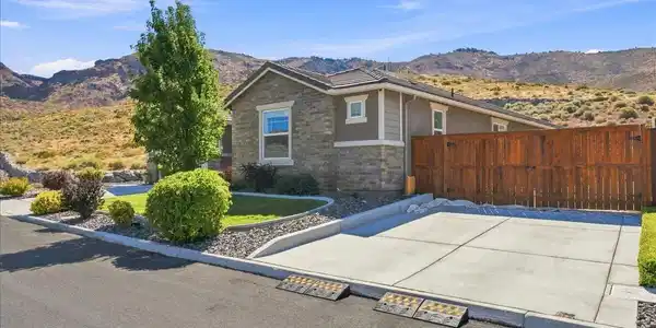 Image 3: 005-10534 Claim Jumper Way Reno NV 89521
