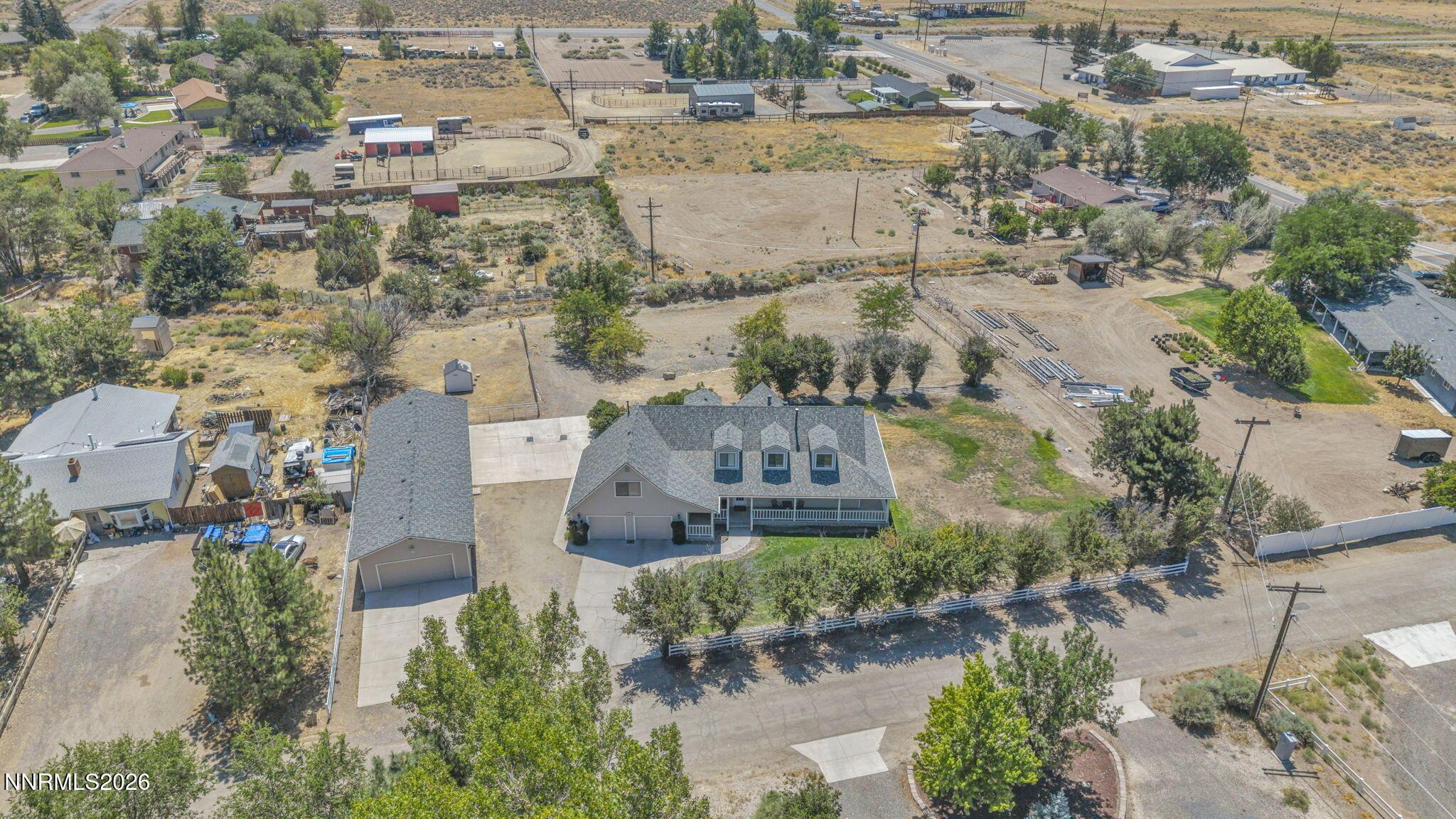 Image 2: 50-web-or-mls-1811-helman-dr