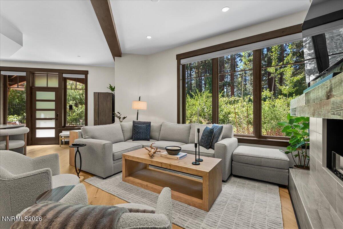 Image 3: 10-33 Beach Club Drive #502 Stateline NV