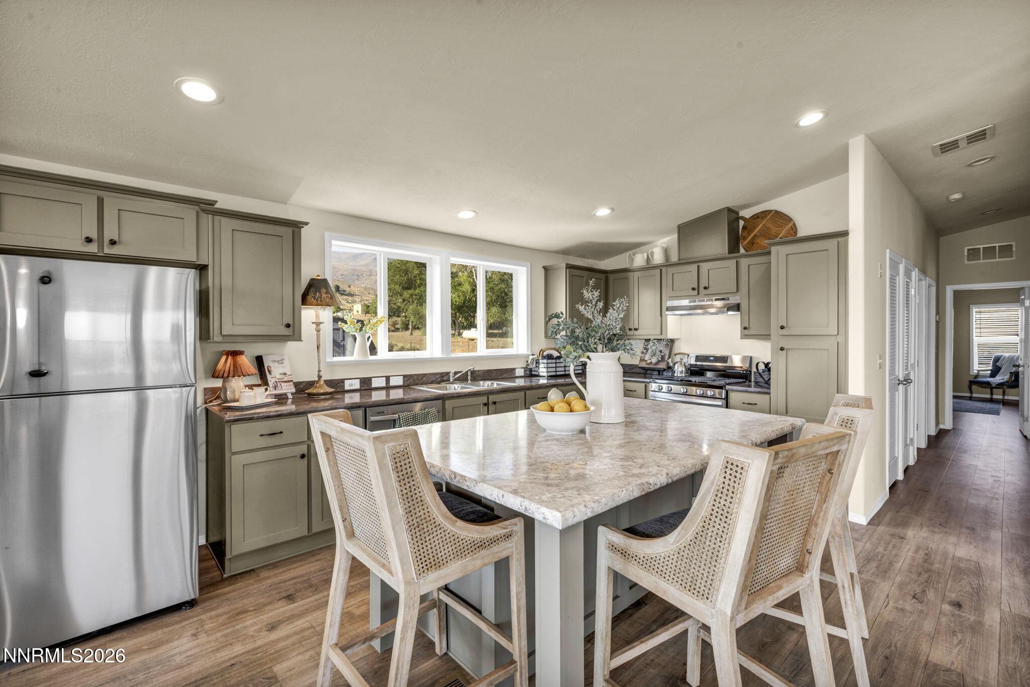 Image 2: 31-web-or-mls-1336-limestone-rd