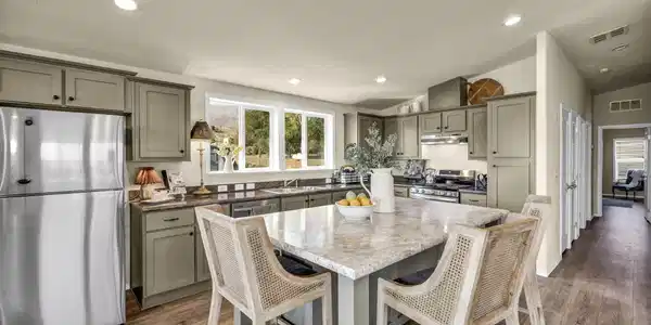 Image 2: 31-web-or-mls-1336-limestone-rd