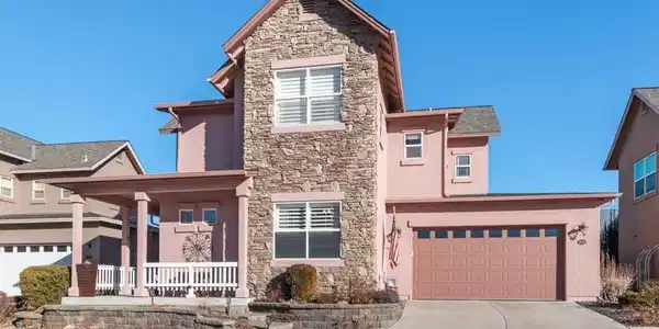 1039 Peach Blossom Way