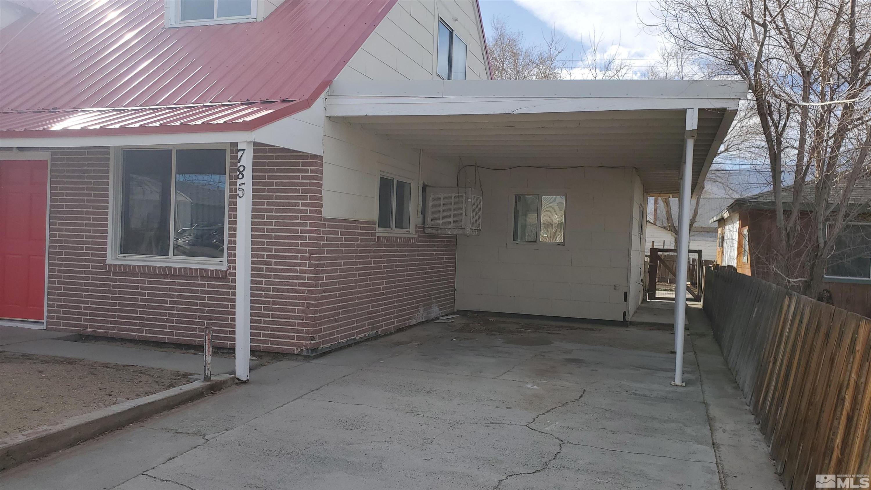 Image 2: Photo 2