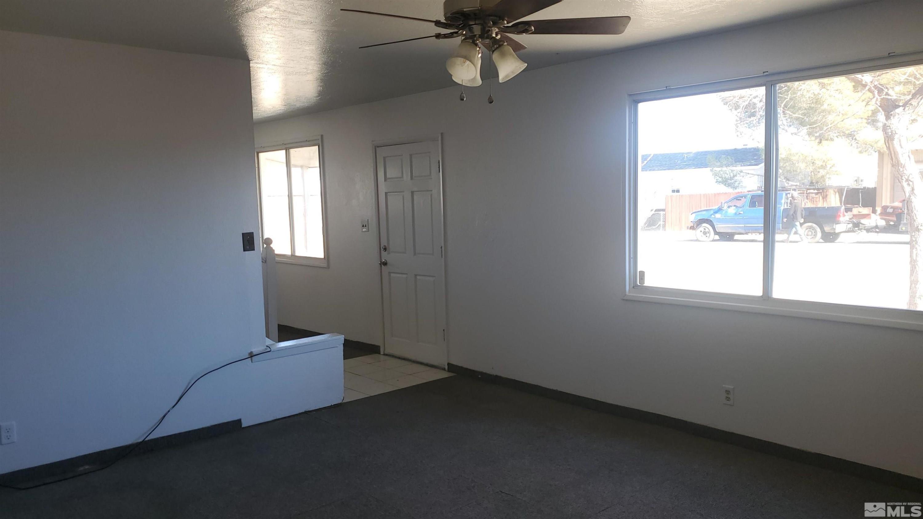 Image 4: Photo 4