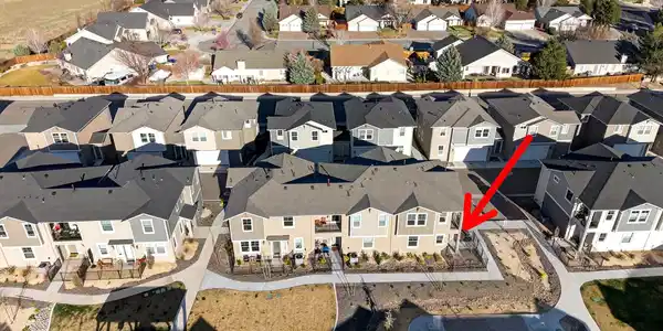 460 Blackbird Lane