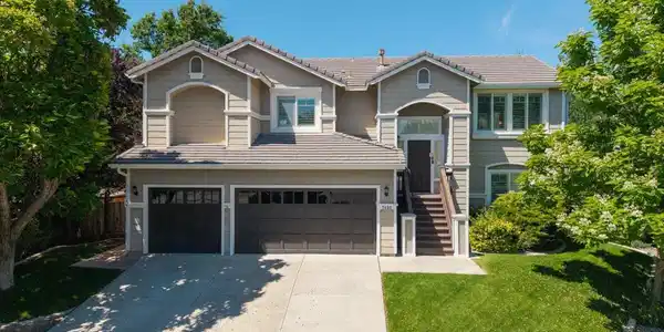 7452 Adelaide Court