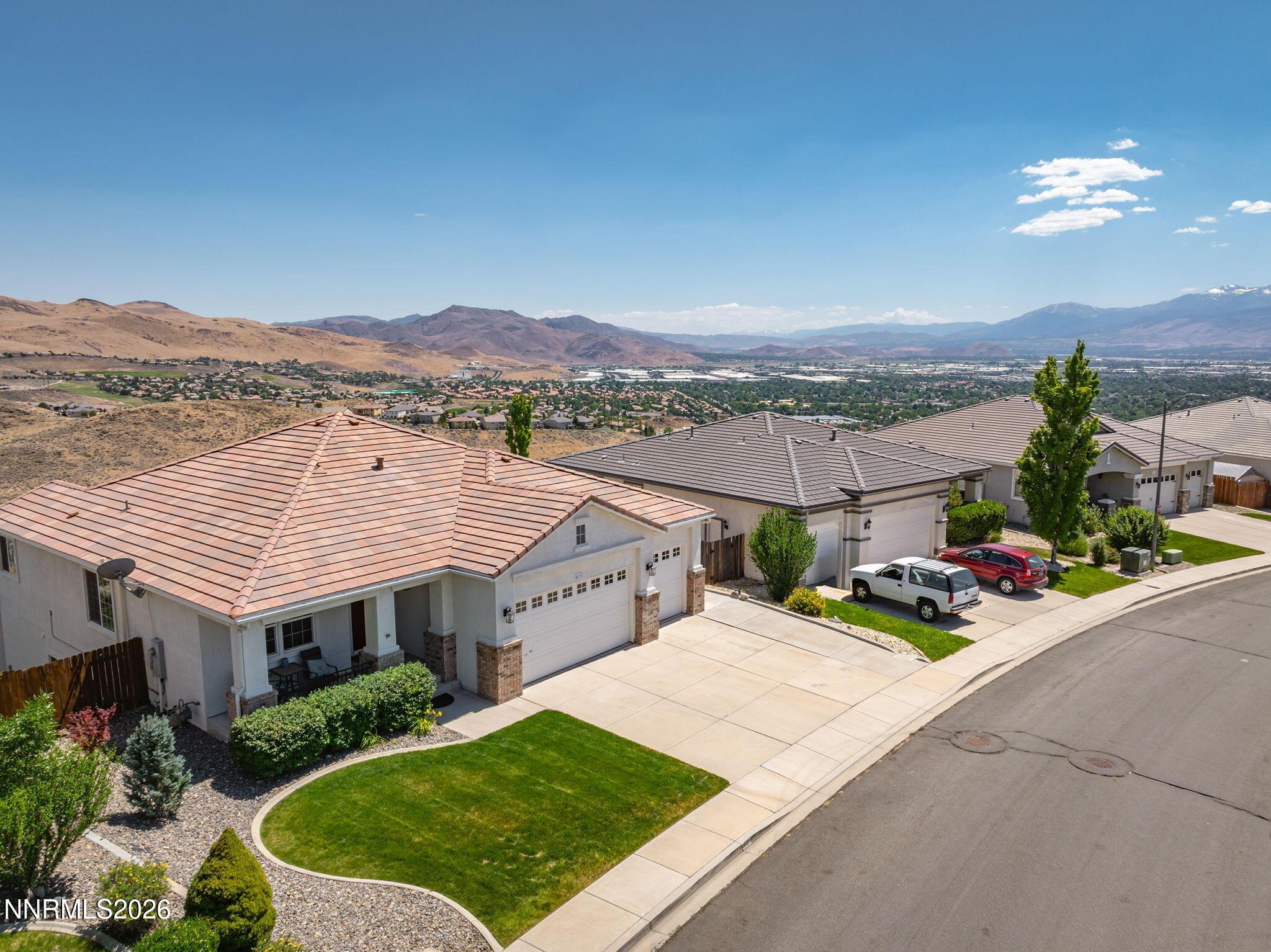 Image 3: 2-web-or-mls-DJI_0703