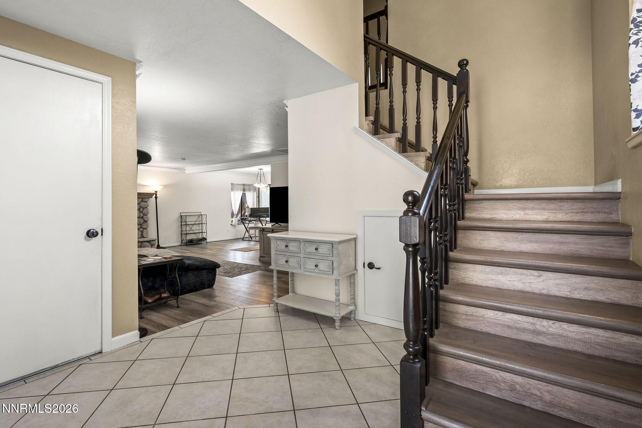 Image 3: 3-web-or-mls-_DSC0045