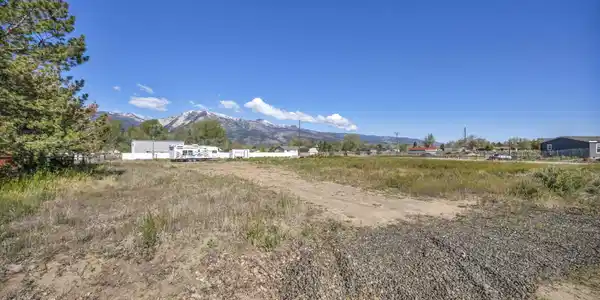 Image 4: 17-web-or-mls-2985-lyon-ln