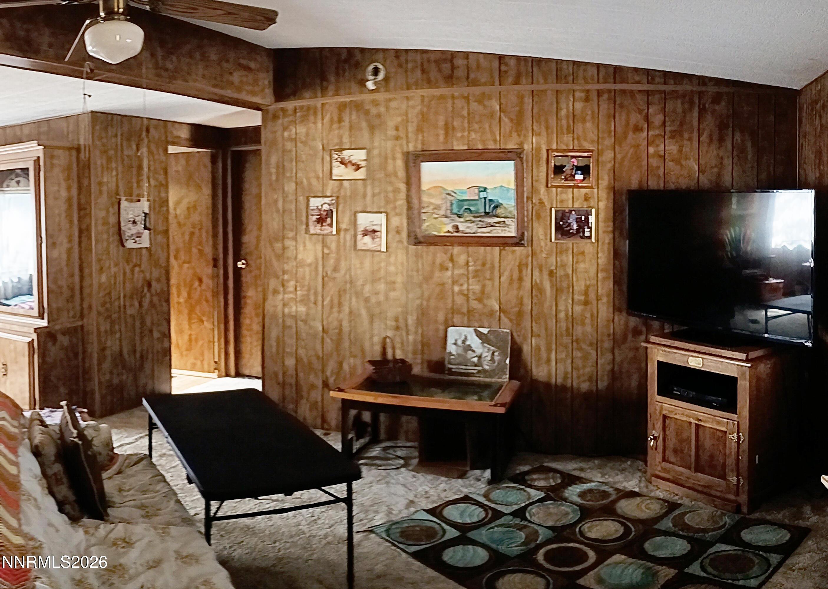 Image 3: living room