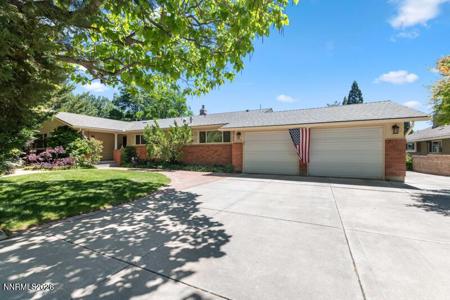 2370 Skyline Boulevard