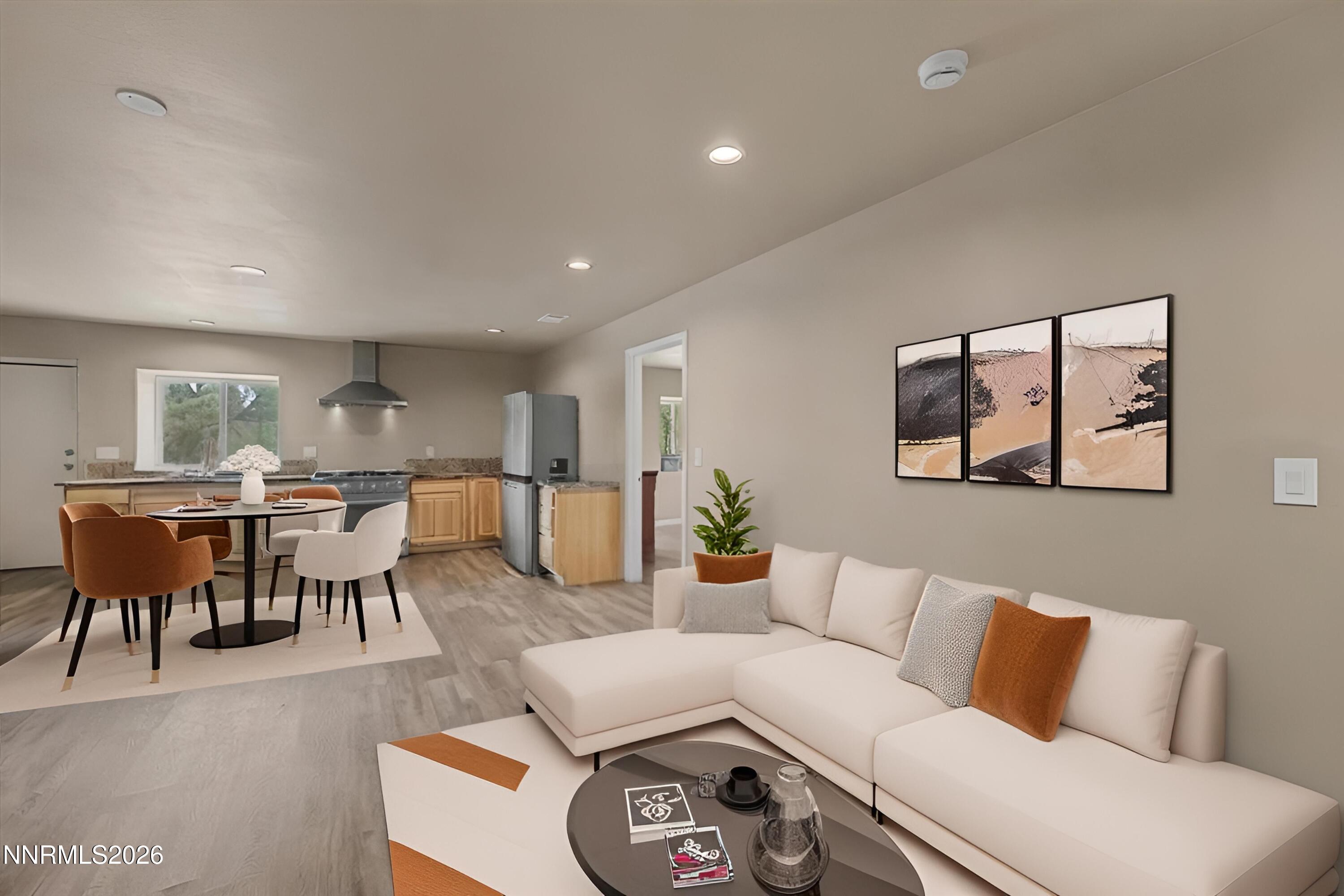 Image 3: Living Dining