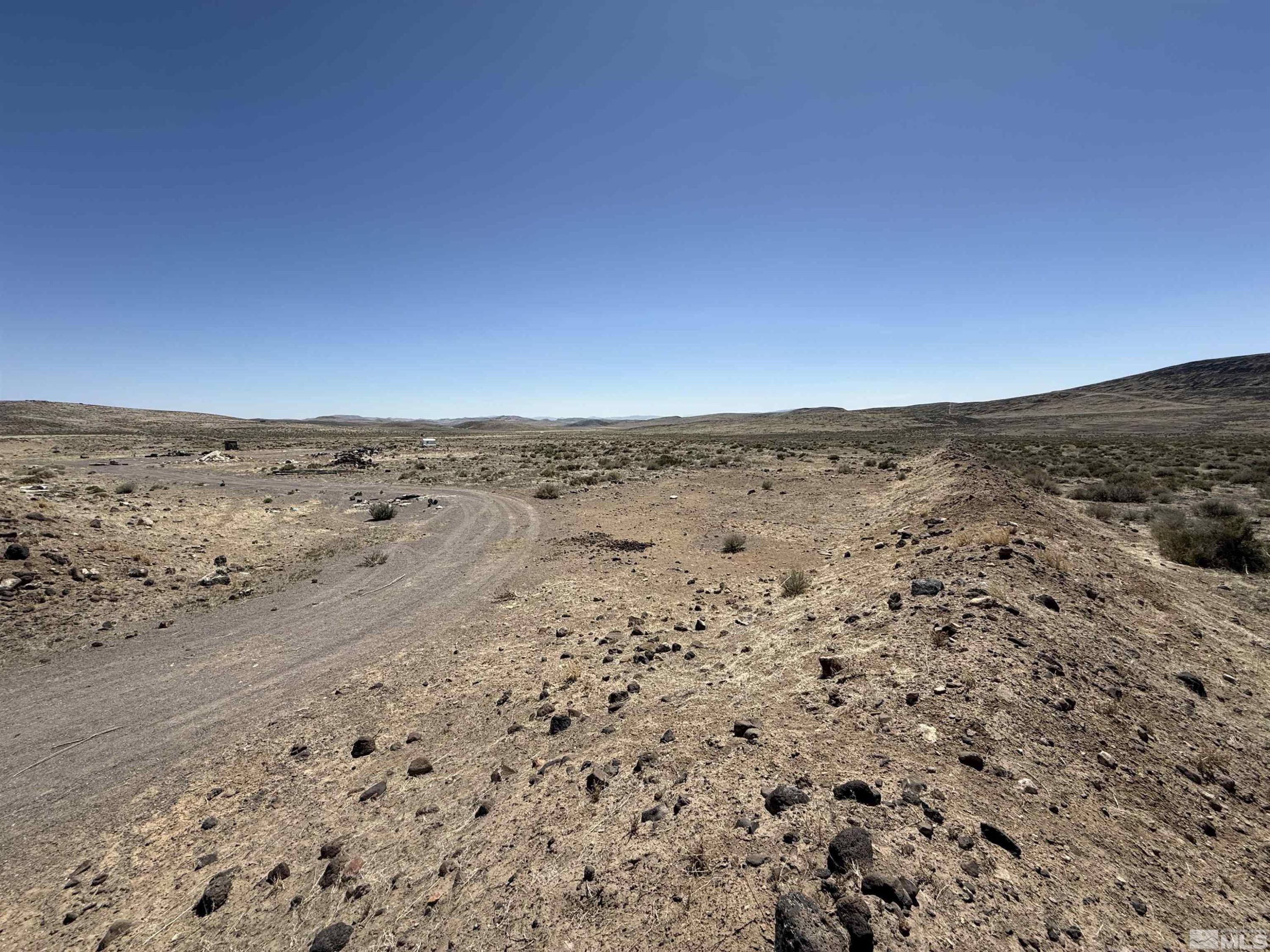 Image 3: Photo 3