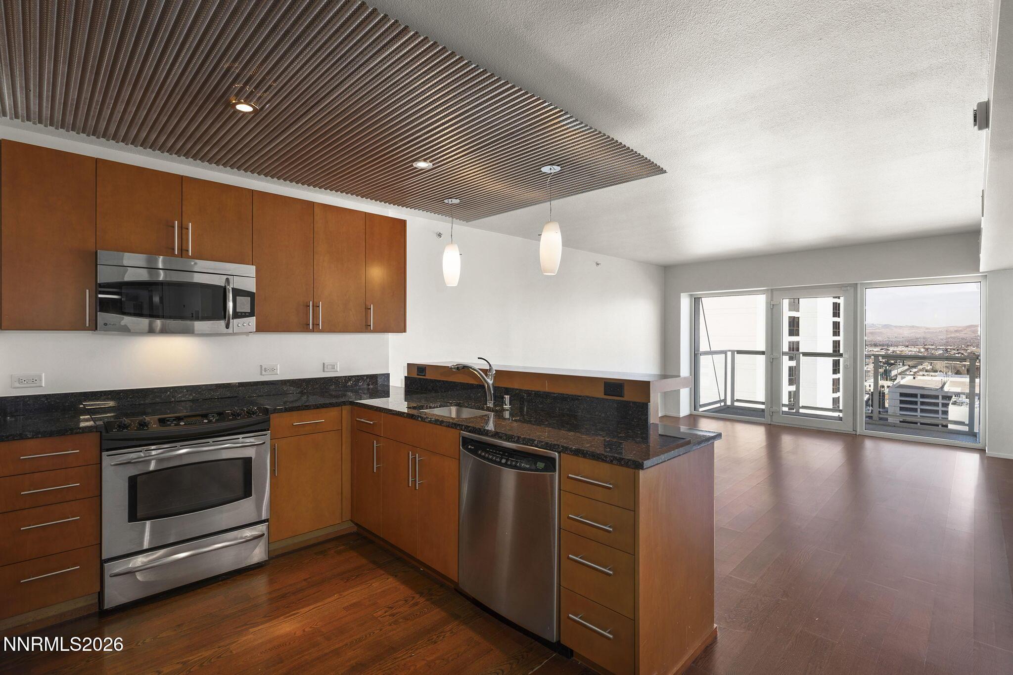 Image 3: 3-web-or-mls-_DSC6319