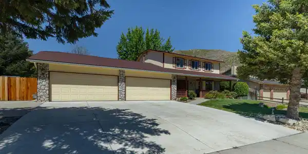 Image 2: 4-web-or-mls-3496 Harvard Dr-4