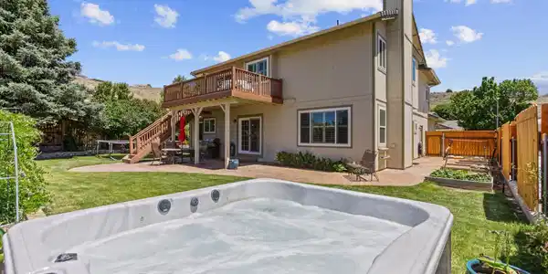 5225 Canyon Crest Court