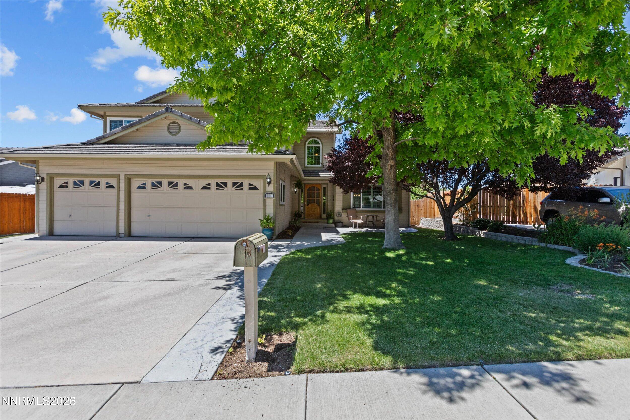 Image 3: 5225 Canyon Crest Court