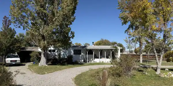 Image 4: Home Front Drive