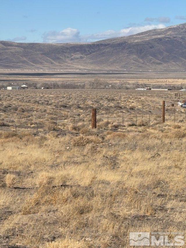 Image 1: Photo 1