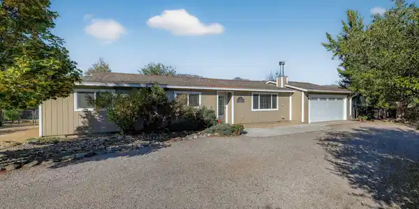 1385 Dunbar Drive
