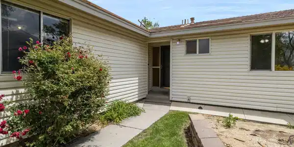 Image 4: 20-640 Nancy Cir-119