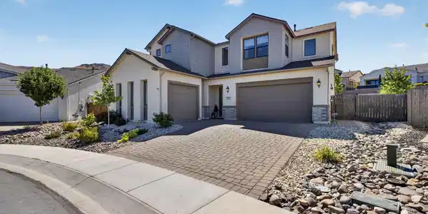 3034 Chestnut Hill Lane
