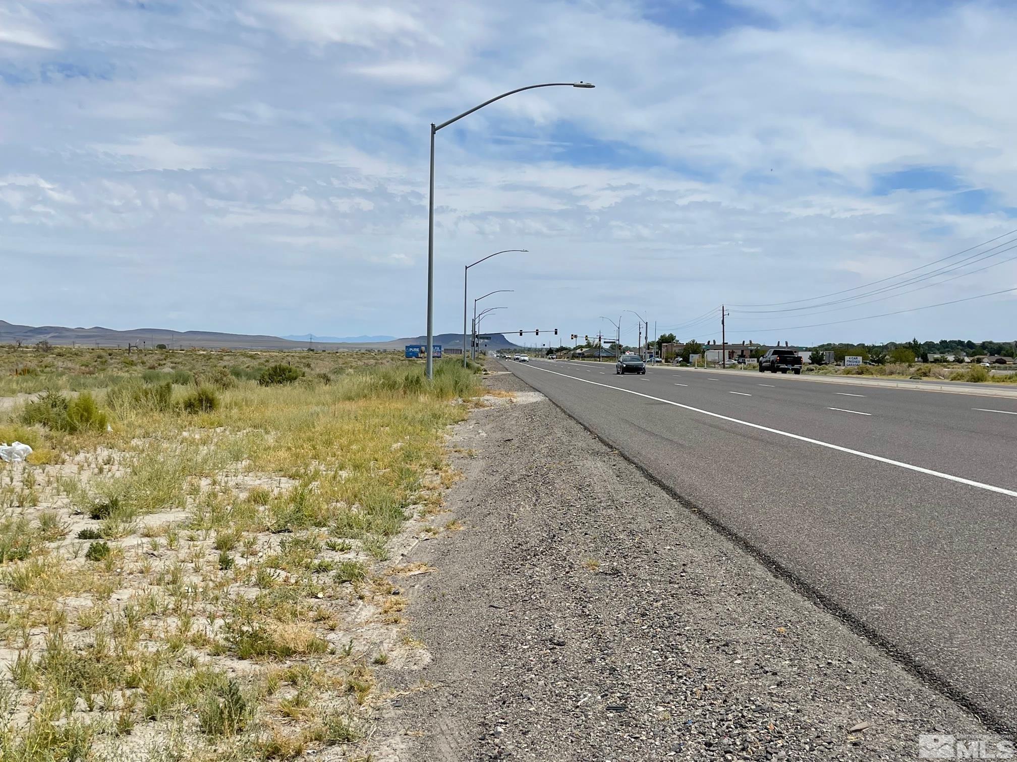Image 1: Photo 1