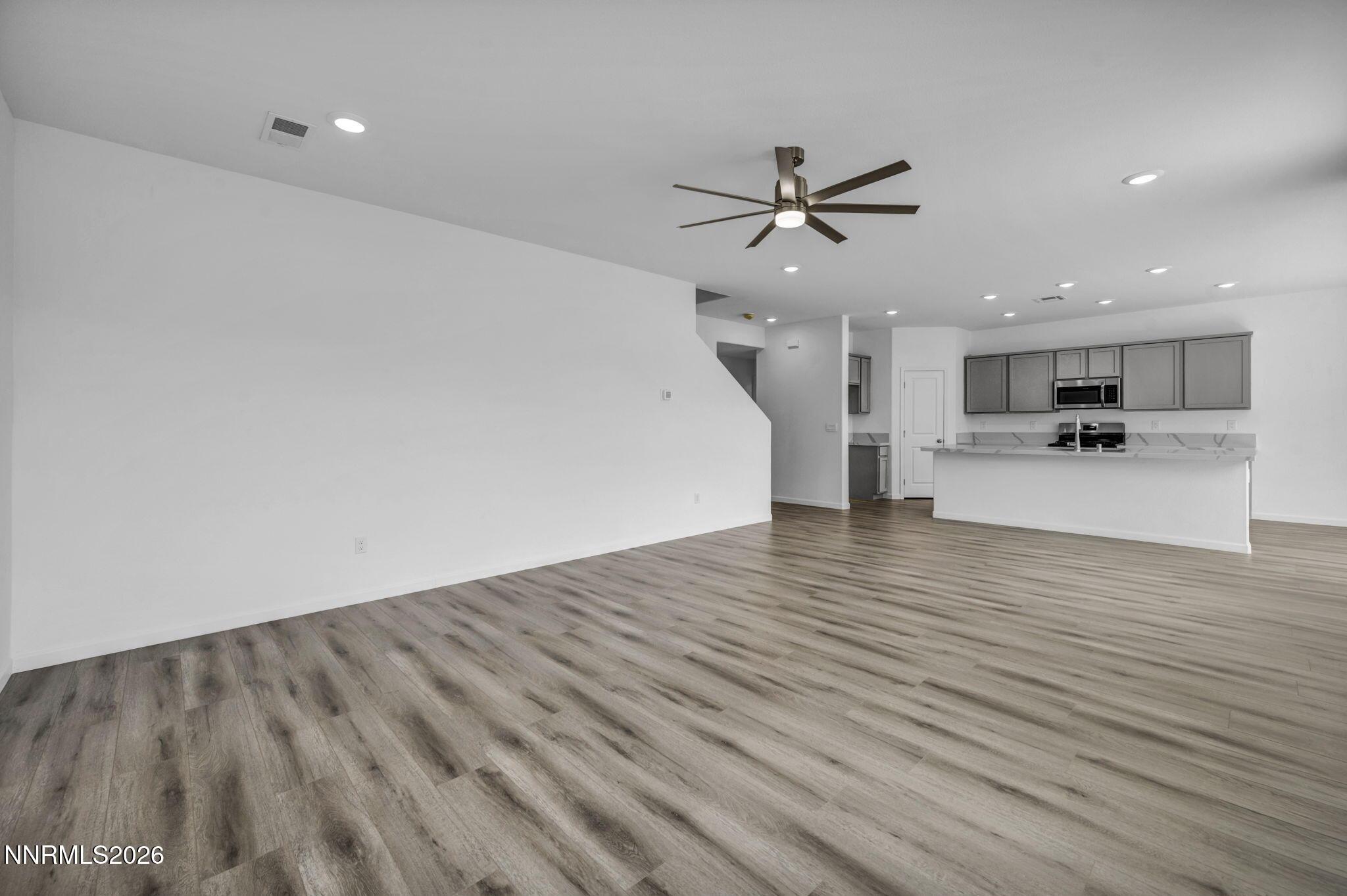 Image 4: 5-web-or-mls-725-kess-way